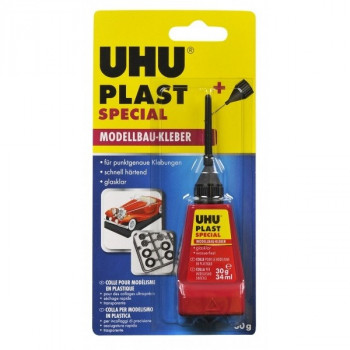 Клей для моделирования UHU Plast Special, для всех видов пластика, наконечник-игла, 30 гр., блистер (UHU 45880/В) Универсальный прозрачный клей UHU Plast Spezial на основе полиакрилата для большинства видов пластика. Особенно подходит для полистирола и жесткого пластика. Может использоваться для заполнения микротрещин и швов. Специальная игла-дозатор позволяет наносить клей в труднодоступные места и полости и обеспечивает точное и аккуратное нанесение.  Склеивает почти все виды пластика между собой и в сочетании с другими материалами - металлом, стеклом, деревом, кожей (но не подходит для ремонта кожаных изделий), фарфором, керамикой, мрамором и т.д.