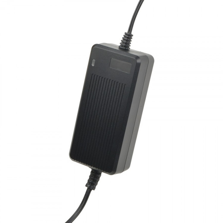 Адаптер/блок питания ROBITON TN3000S 3000мА импульсный BL1